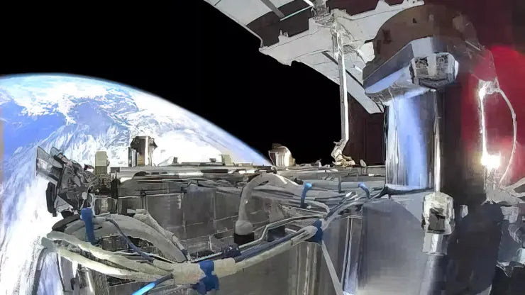 SPACE SpaceX wins first Pentagon contract for Starshield, its satellite network for military use