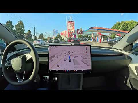 Tesla FSD 13.2.8 Handles One Hour of LA Traffic with Zero Interventions