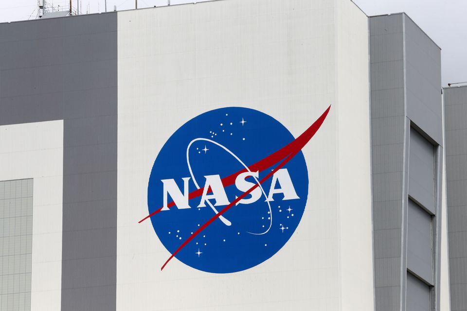 U.S. agency denies Blue Origin protest over NASA lunar lander contract